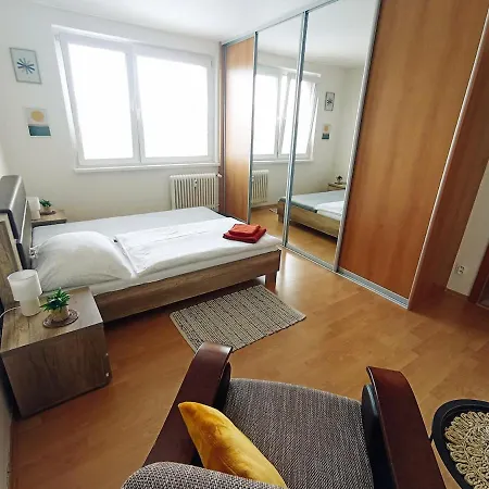 V Strede Trnavy Apartman *